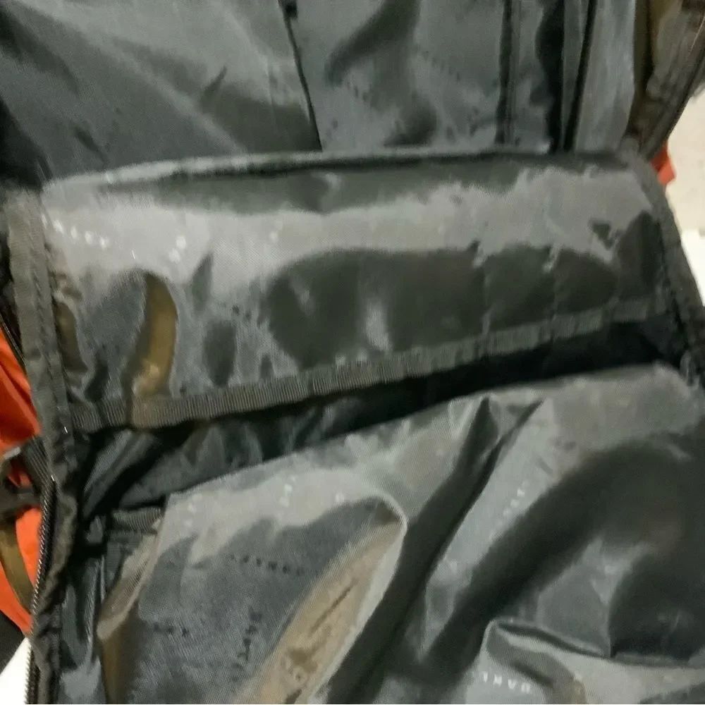 Oakley Outdoor Backpack Brick - Picture 15 of 15
